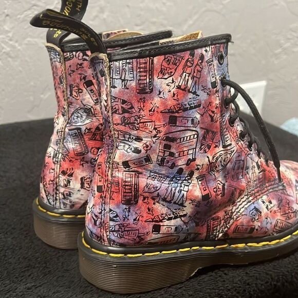 🔥 DR. MARTENS PINK LONDON LEATHER BOOTS RARE VINTAGE MADE IN ENGLAND Women Sz 8 - Picture 9 of 16